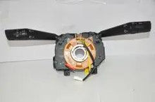 Görseli Galeri görüntüleyiciye yükleyin, Fiat Fiorino Far+Sinyal Kumanda Kolu Orjinal Opar 735709841 - HaniBenimParçam